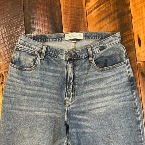 Abercrombie & Fitch 90s Straight Ultra High Rise Jeans – Curve Love – Size 31/12 - Picture 6 of 8